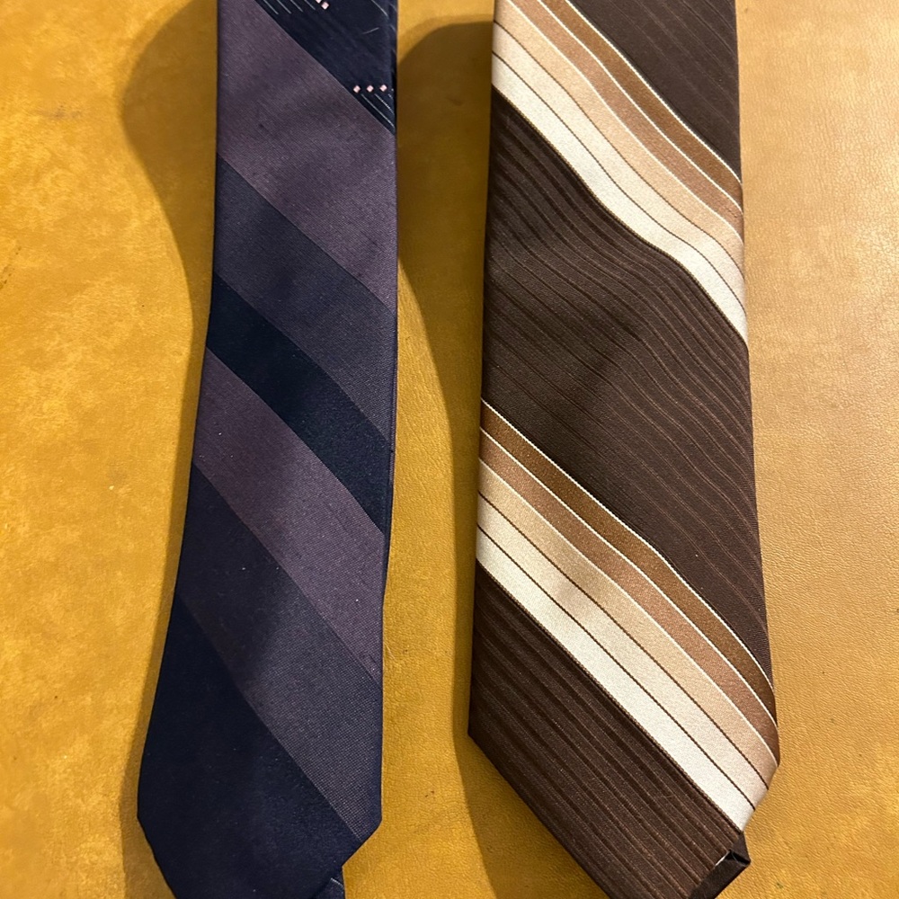 2 Vintage Elegant Striped Men's Ties